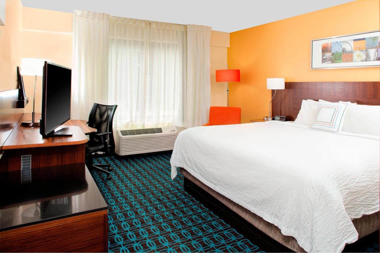 Fairfield Inn & Suites Мейкон Экстерьер фото